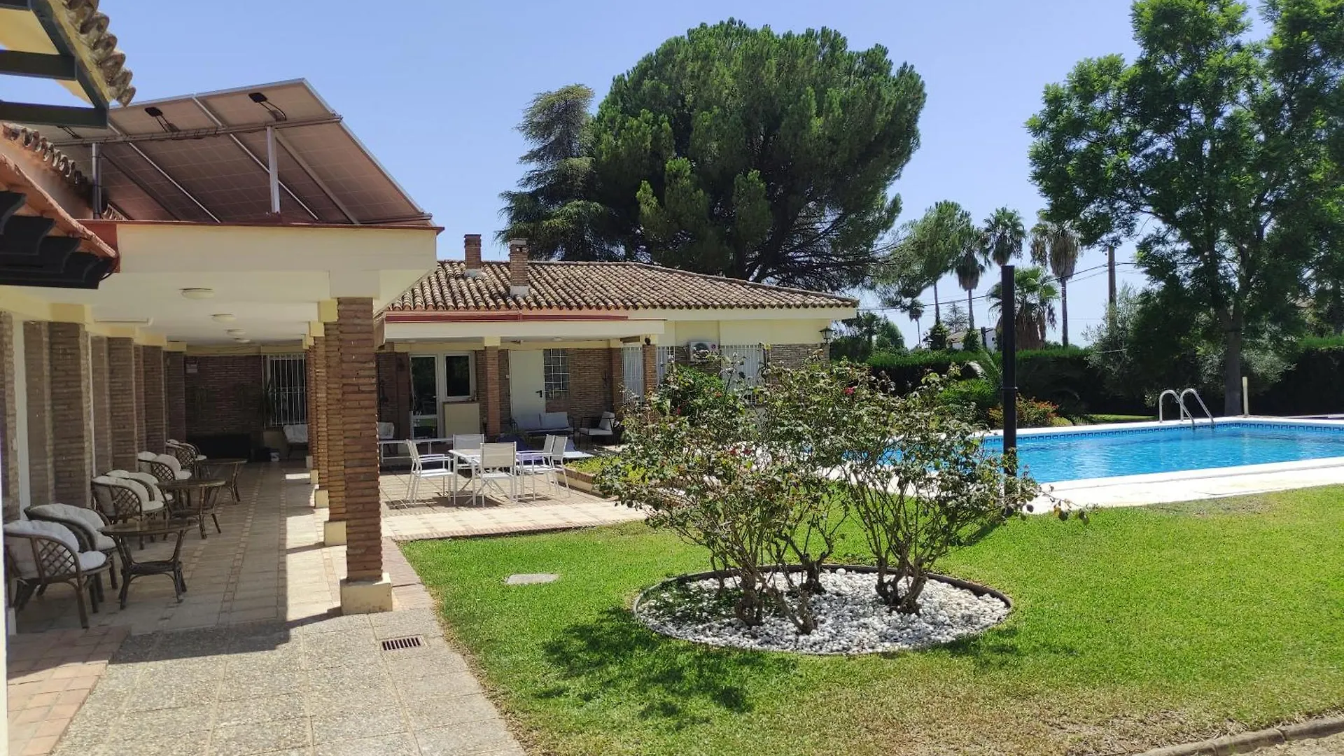 Homestay Remanso De Paz Cerca De Sevilla Dreamertu Palomares del Rio Spain